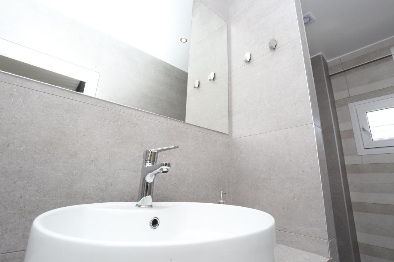 Downtown Seaside Suites Салоники Экстерьер фото